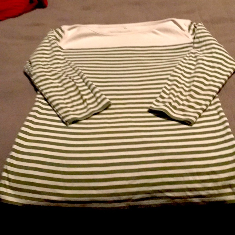 Anne Klein green &white very nice shirt size L